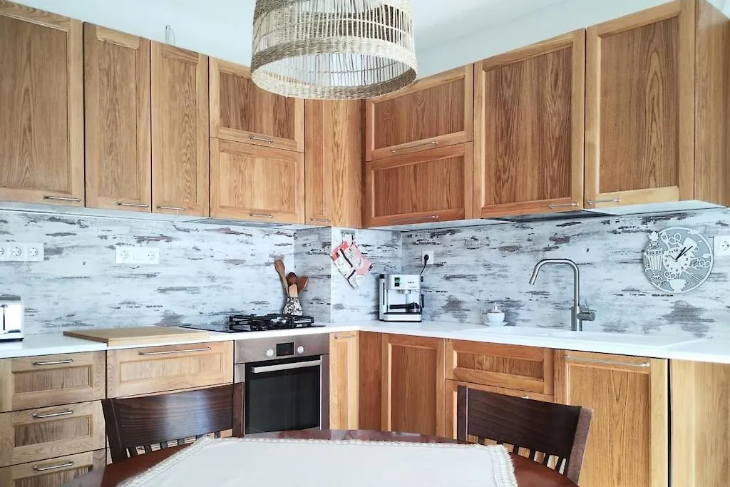 Home Ltt - Near Airport, Spacious, Sunny Apartment Sofia