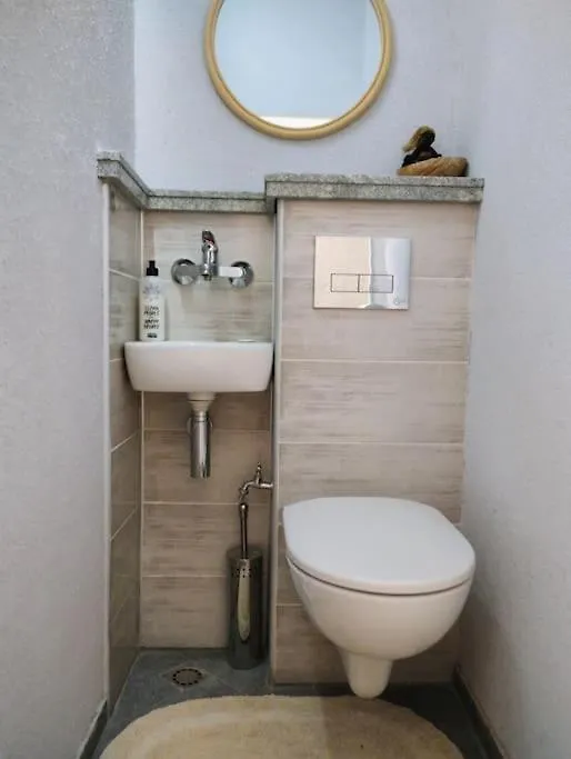 Home Ltt - Near Airport, Spacious, Sunny Apartment Sofia