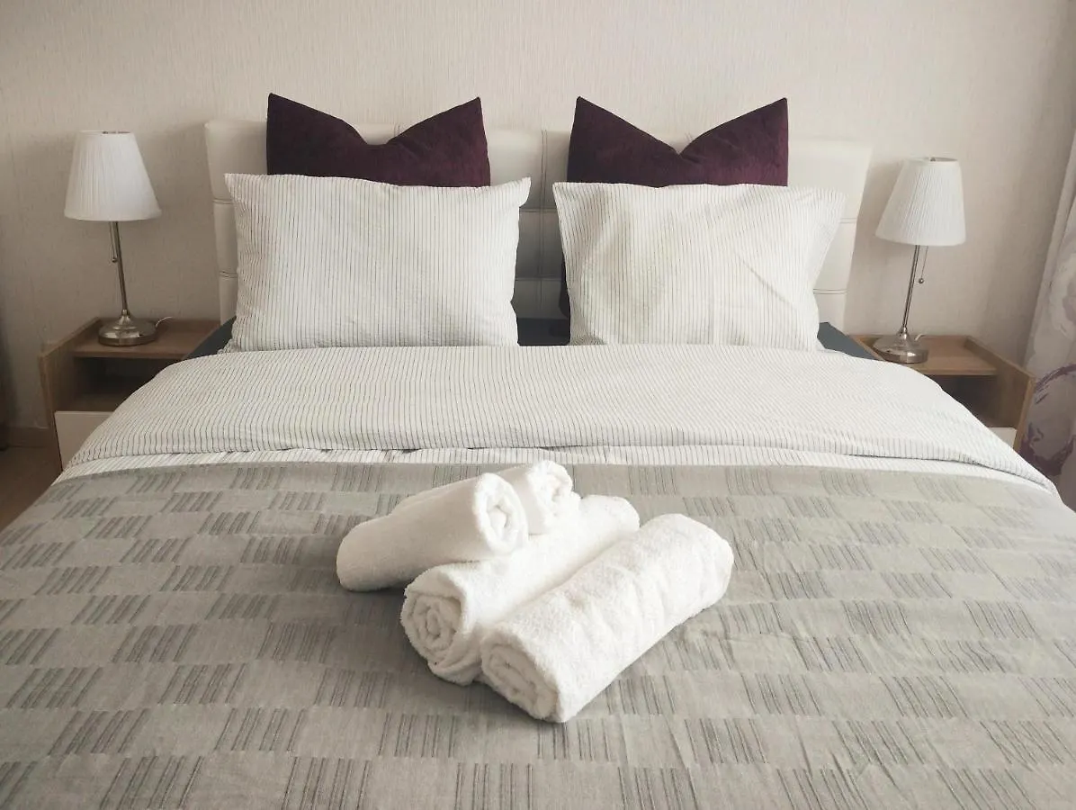 Home Ltt - Near Airport, Spacious, Sunny Apartment Sofia